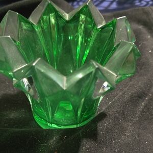 Mikasa Emerald Green Crystal Vase